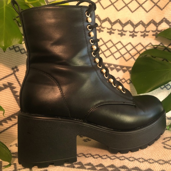 Combat Boots - Picture 2 of 4